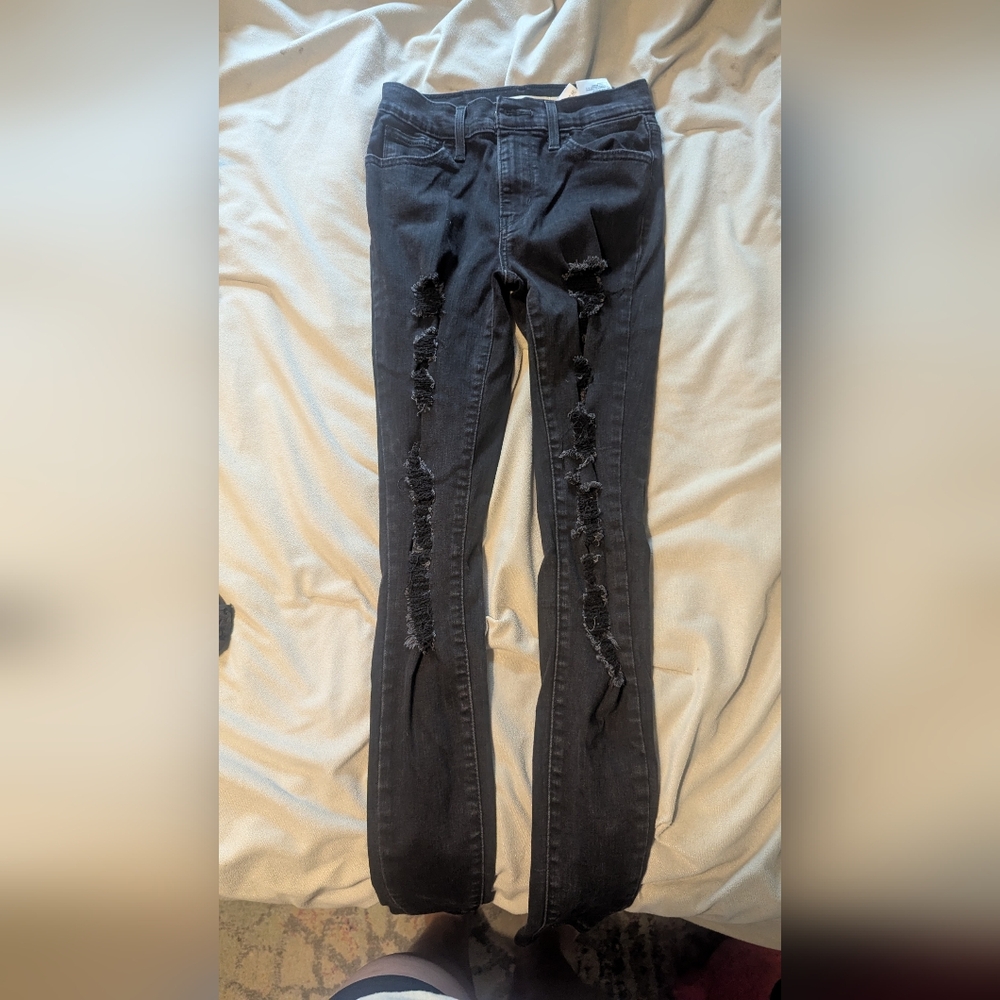 720 Levi High Rise Super Skinny Jeans, Distressed Black, Size 24